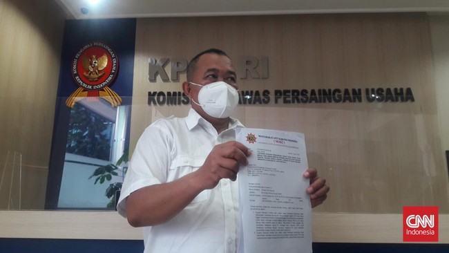MAKI menyerahkan tambahan data pendukung terkait dugaan kartel minyak goreng ke KPPU. Data berkaitan dengan informasi pajak.