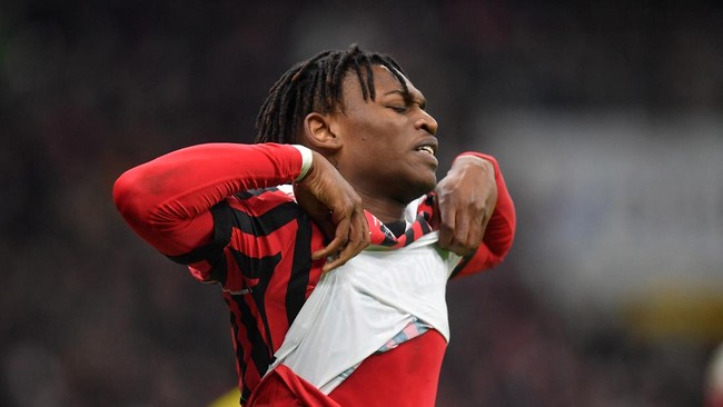 Peluang AC Milan untuk merebut scudetto mulai terancam seiring hasil buruk yang mereka terima dalam dua pekan terakhir.