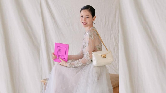 Ternyata Segini Harga Gaun Pengantin yang Dipakai Son Ye Jin di Hari Pernikahannya