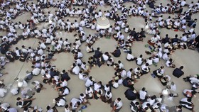 FOTO: Tadarus Berjemaah di Pesantren Ar-Raudlatul Medan