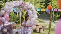<p>Artis cantik, Happy Salma menggelar acara ulang tahun anak sulungnya, Tjokorda Sri Kinandari Kerthyasa yang ke-7 tahun. (Foto: Instagram @happysalma)</p>