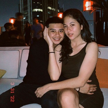 Gaya Pacaran Dituding Terlalu Bebas, Begini Kata Bastian Steel