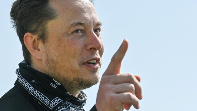 Elon Musk, miliarder pemilik SpaceX dan Tesla, juga adalah seorang ayah. Sebagai ayah, Musk punya cara atau pola asuh tersendiri dalam mendidik anak-anaknya.