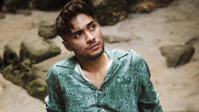 5 Fakta Menarik Refal Hady, Si Tampan Pemeran Bian di 'Wedding Agreement Series' yang Lagi Viral!