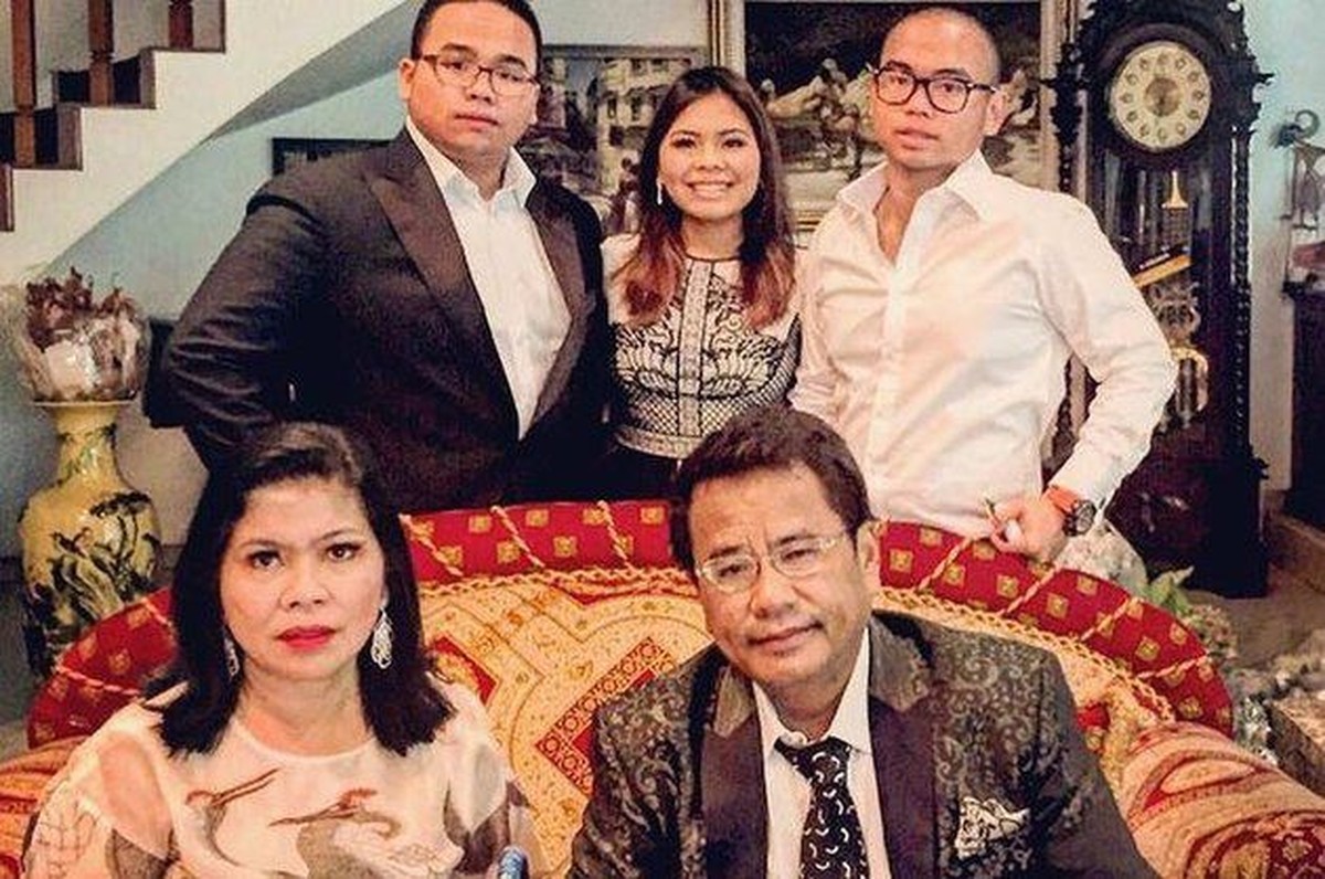 Hotman Paris dan Istri