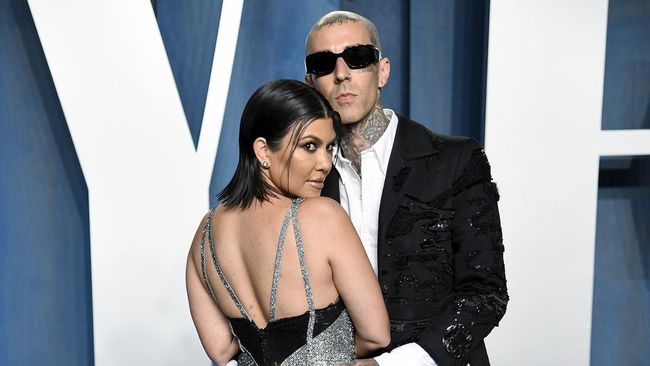 Ide pernikahan mendadak Kourtney Kardashian dan Travis Barker di Las Vegas dikabarkan berasal dari mempelai pria.