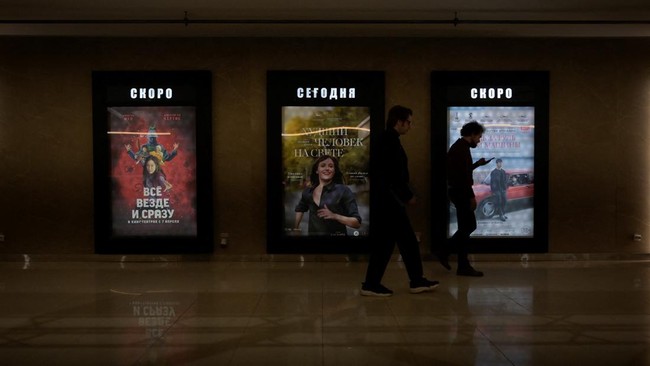 FOTO: Nestapa Bioskop Rusia Diembargo Hollywood