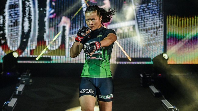 Petarung MMA Indonesia Priscilla Hertati Lumban Gaol menjadikan sosok Angela Lee yang sama-sama berstatus ibut sebagai inspirasinya untuk kembali bertarung.