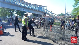 600 Pasukan Gabungan & Water Canon Kawal Sidang Vonis Munarman