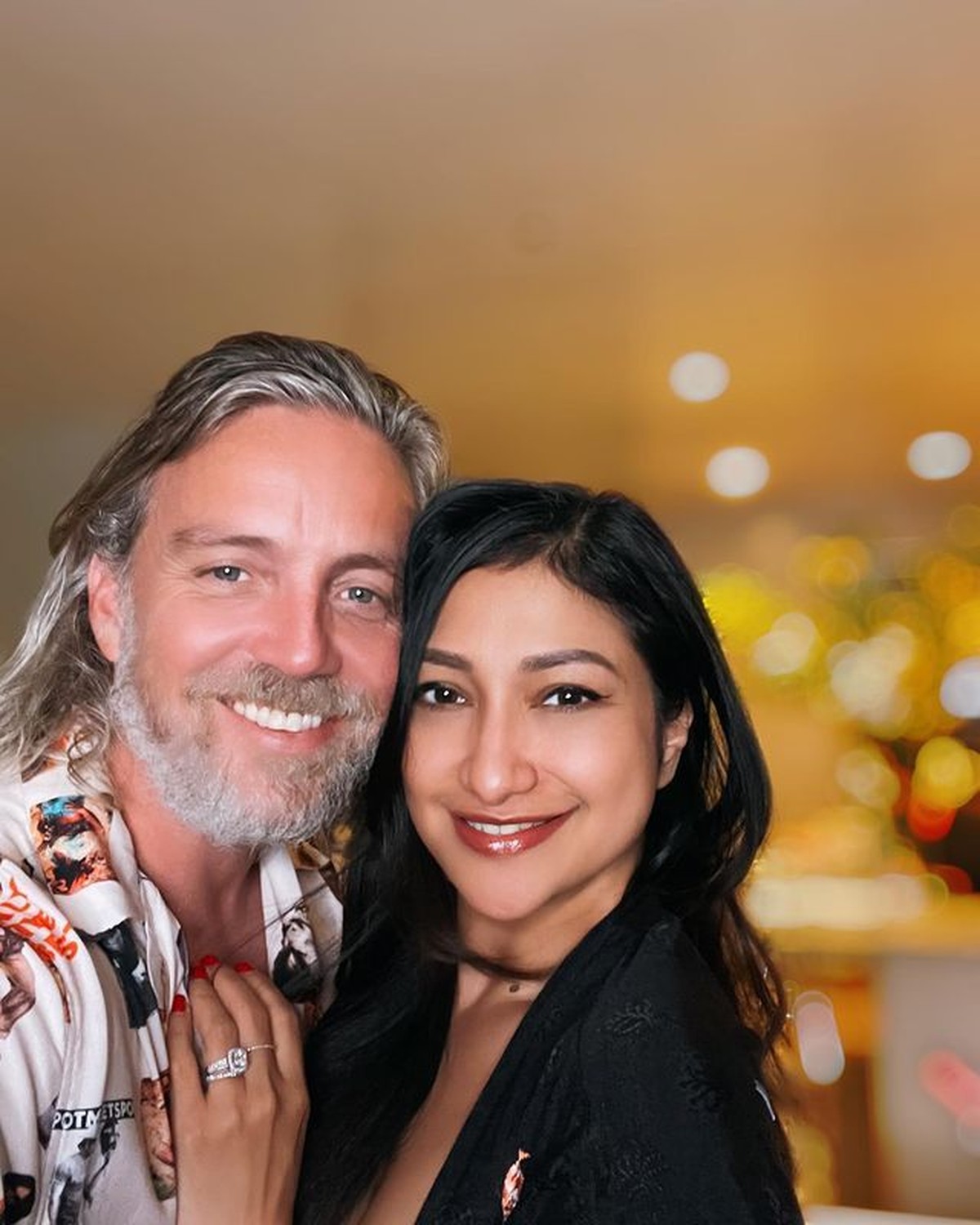 Rahma Azhari dan Paris Chong