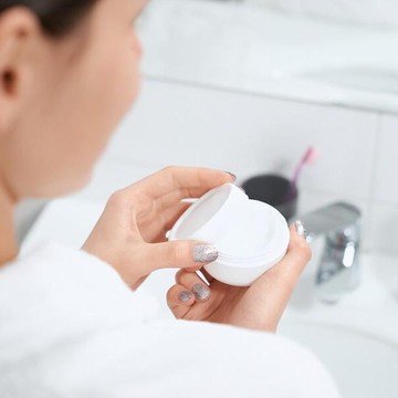 img-title BPOM Bikin Aturan Baru, Ini 119 Klaim Skincare yang Tidak Diizinkan Beredar di Indonesia!