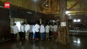 VIDEO: Melihat Uniknya Masjid Satu Tiang di Tuban