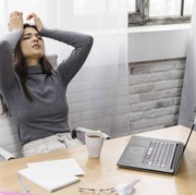 4 Zodiak Ini Ternyata Lebih Mudah Burnout, Ini Alasannya Menurut Astrologi!