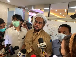 Ngabalin Ngaku Namanya Sering Dicatut di Surat: KSP Terlalu Seksi