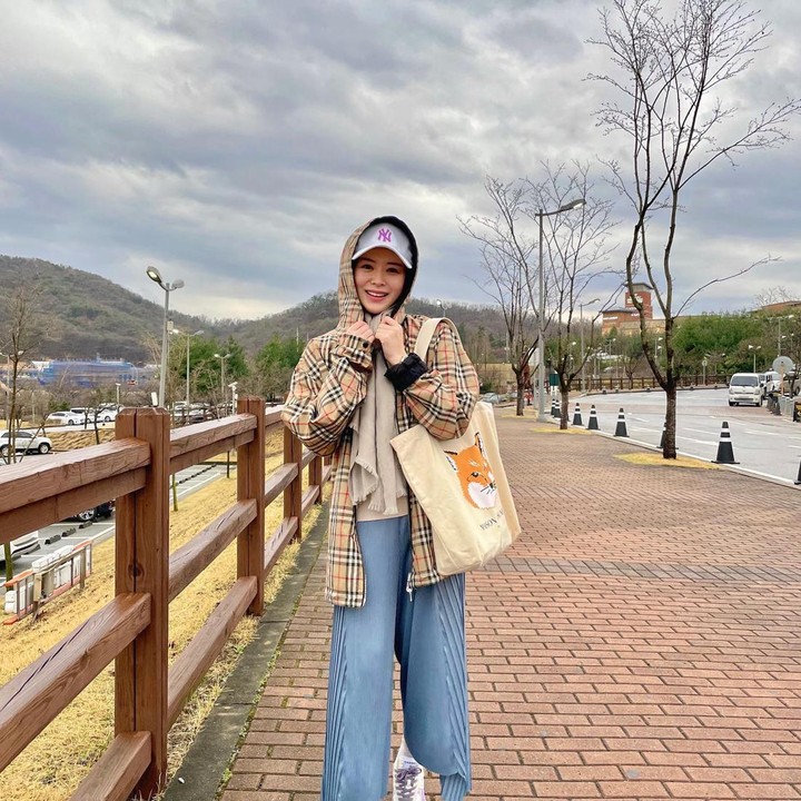 <p>Saat memutuskan jadi mualaf, wanita kelahiran 28 Desember 1995 ini sempat berselisih dengan keluarganya. (Foto: Instagram @xolovelyayana)<br /><br /><br /></p>
