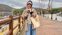 <p>Saat memutuskan jadi mualaf, wanita kelahiran 28 Desember 1995 ini sempat berselisih dengan keluarganya. (Foto: Instagram @xolovelyayana)<br /><br /><br /></p>