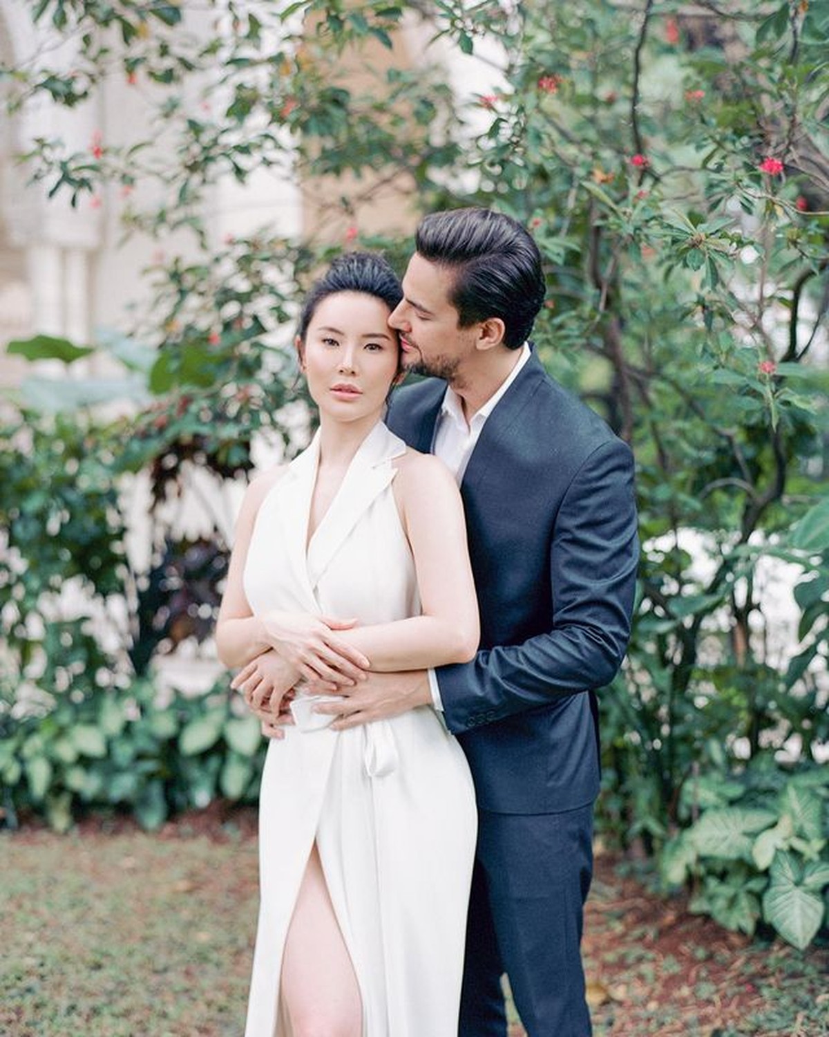 Fitria Yusuf dan Suami