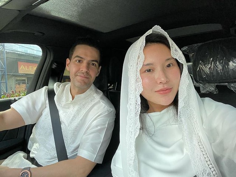 Fitria Yusuf dan Suami Fitria Yusuf dan Suami