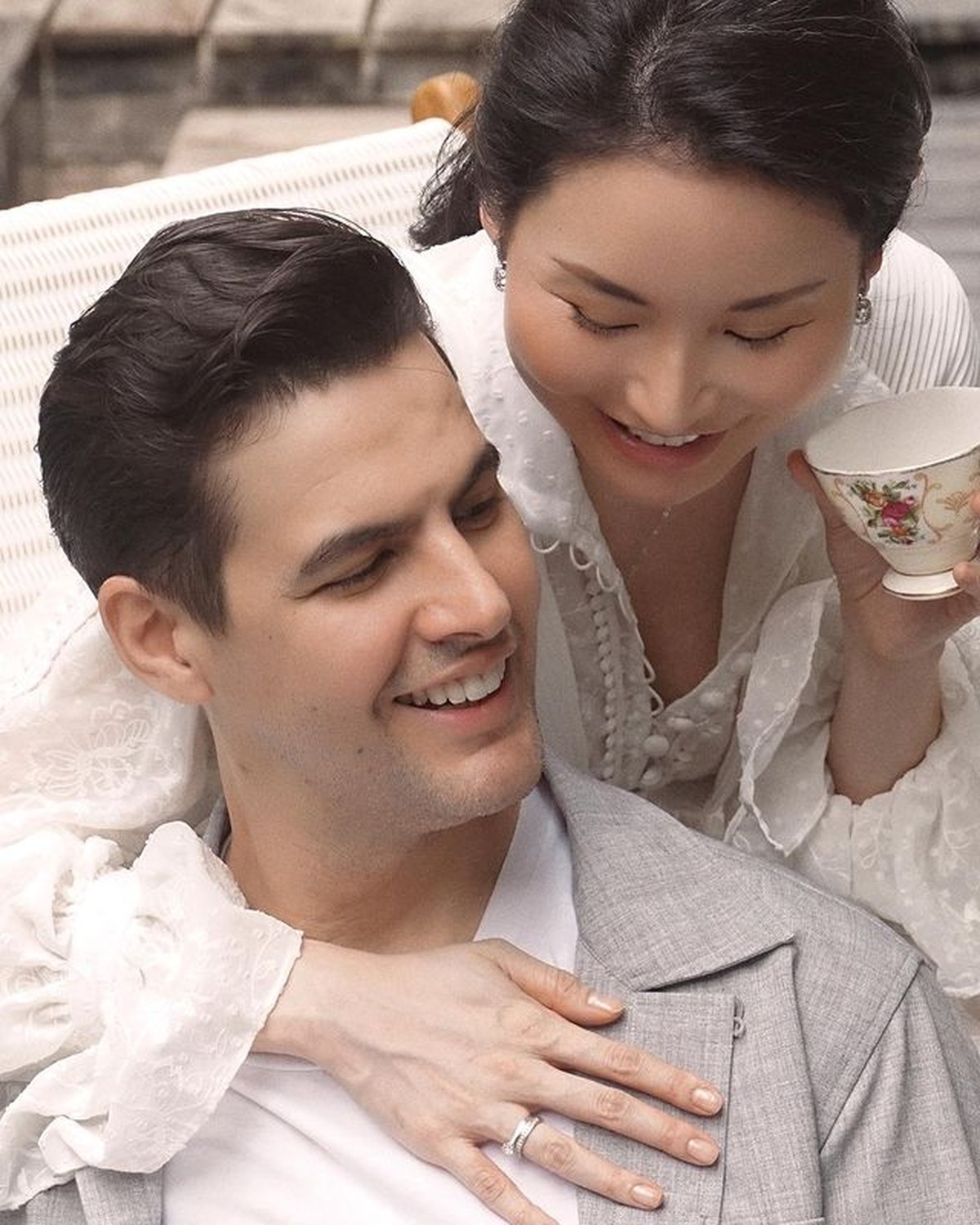 Fitria Yusuf dan Suami