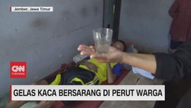 VIDEO: Gelas Kaca Bersarang di Perut Warga