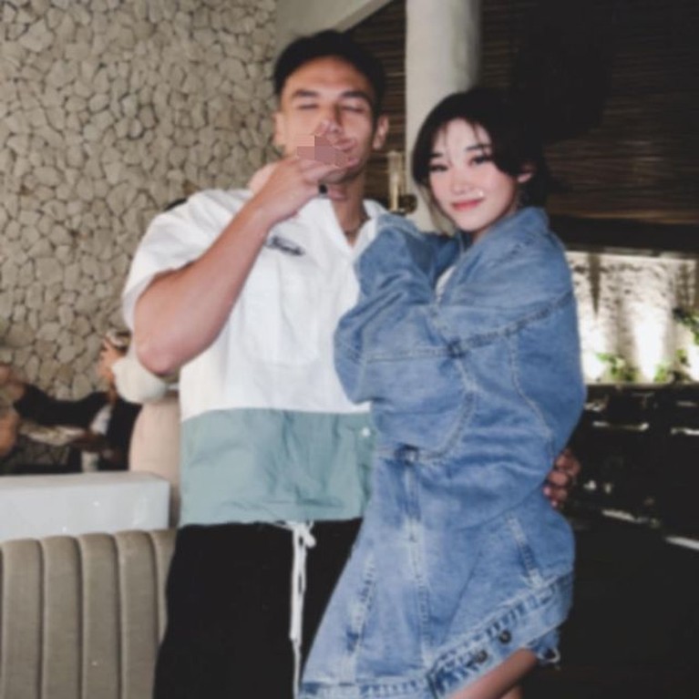 Jefri Nichol dan Livy Renata
