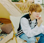 Mulai dari Yuta NCT hingga V BTS, 4 Idol K-pop Ini Punya Love Language Physical Touch