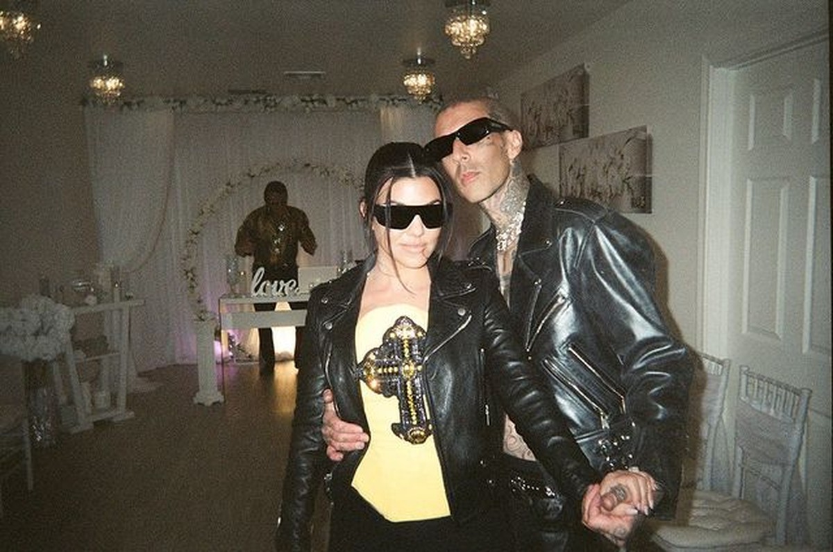 Foto pernikahan Kourtney Kardashian dan Travis Barker