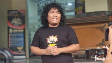 img-title Bongkar Reaksi Ibunda, Marshel Widianto Ngaku Trauma Beli Konten Porno