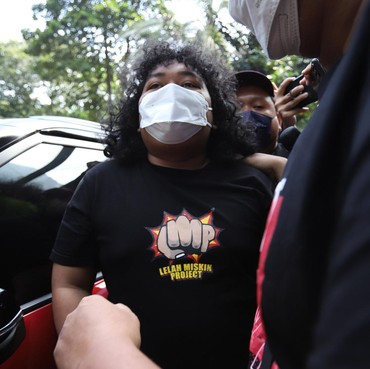 Marshel Widianto Lontarkan Umpatan ke Wartawan Saat Tiba di Polda