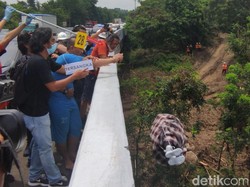 Reka Ulang Pembunuhan Sadis Bidan Sweetha, Pelaku Peragakan 30 Adegan