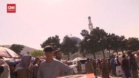 VIDEO: Granat Meledak di Dalam Masjid, 6 Jemaah Terluka