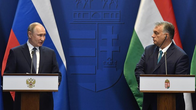 Presiden Hungaria yang dikenal pro-Vladimir Putin, Viktor Orban, kembali menang pemilu. Di periode baru, Orban menegaskan tetap ingin Hungaria bergabung NATO.