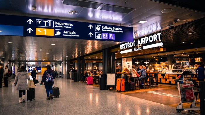 Aturan Baru Naik Pesawat: Penumpang Wajib Vaksin Booster, Antigen dan PCR Kini Dihapus!