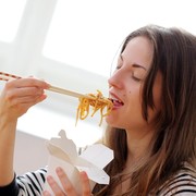 Biar Asam Lambung Nggak Naik Setelah Buka Puasa, Hindari 4 Jenis Makanan Ini!