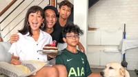 <p>Keluarga kecil ini hidup bahagia di Bali. Kebahagiaan itu kerap diperlihatkan oleh Sophie Navita yang rajin mengunggah potret bersama keluarganya. (Foto: Instagram @sophienavita)</p>