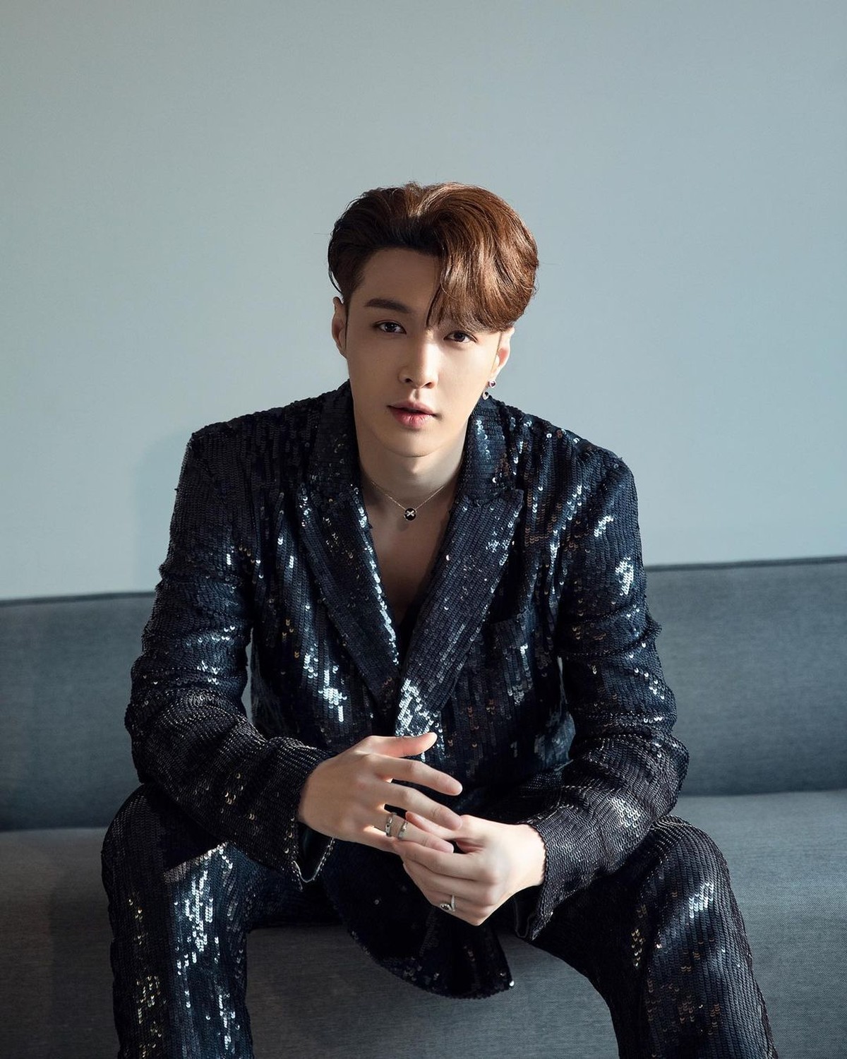 Lay EXO Umumkan Keluar dari SM Entertainment Lewat Sepucuk Surat