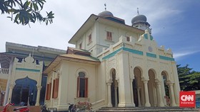 Masjid Baiturrahim Aceh Kokoh Bertahan Dihempas Tsunami