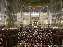 5 Rukun Khutbah Jumat: Pujian kepada Allah hingga Doa untuk Orang Mukmin