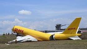 Detik-detik Pesawat Boeing 757 Tergelincir dan Terbelah di Kosta Rika