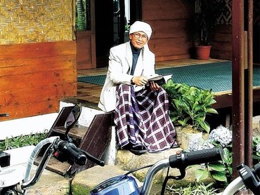 Viral Aa Gym Bantu Atur Lalu-lintas Jalanan Bandung