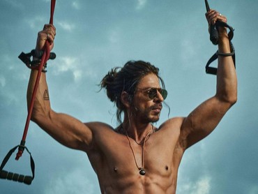img-title Film Baru Aamir Khan Diboikot Masyarakat Hindu, Shah Rukh Khan Jadi Cameo