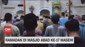 VIDEO: Ramadan di Masjid Abad ke-17 Masehi