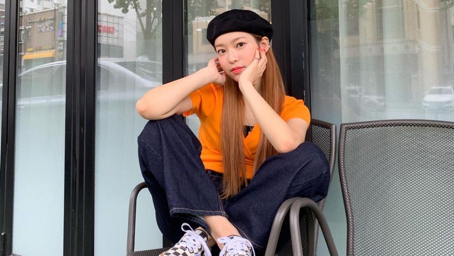 Yena Eks Anggota APRIL Keluar dari Agensi DSP Media