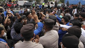 Koalisi Ungkap 32 Pedemo di Makassar yang Ditangkap Masih Hilang