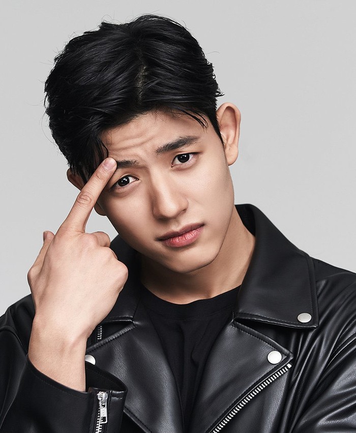Dalam series tersebut, Su Hyeok merupakan mantan siswa nakal saat di kelas 10, tetapi ia berubah menjadi baik dan bahkan menghindari pertengkaran serta perundungan./ Foto: bigsmileentertainment