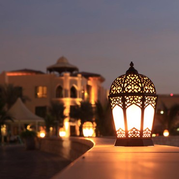 Anjuran Makan Sahur pada Akhir Waktu Sesuai Sunnah Rasulullah SAW