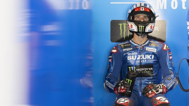 Pembalap Suzuki Alex Rins resmi absen di MotoGP Jerman 2022 di Sirkuit Sachsenring, Minggu (19/9), karena belum pulih usai insiden patah tangan.
