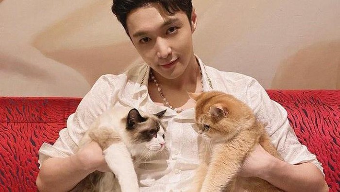 Lay EXO hengkang dari SM Entertainment/ Foto: Instagram.com/layzhang