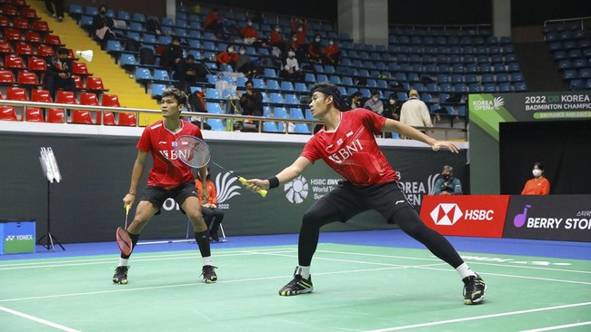 Muhammad Shohibul Fikri/Bagas Maulana tersingkir di babak pertama BAC 2022 setelah takluk dari ganda Jepang, Akira Koga/Taichi Saito.