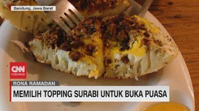 VIDEO: Memilih Topping Surabi Untuk Buka Puasa